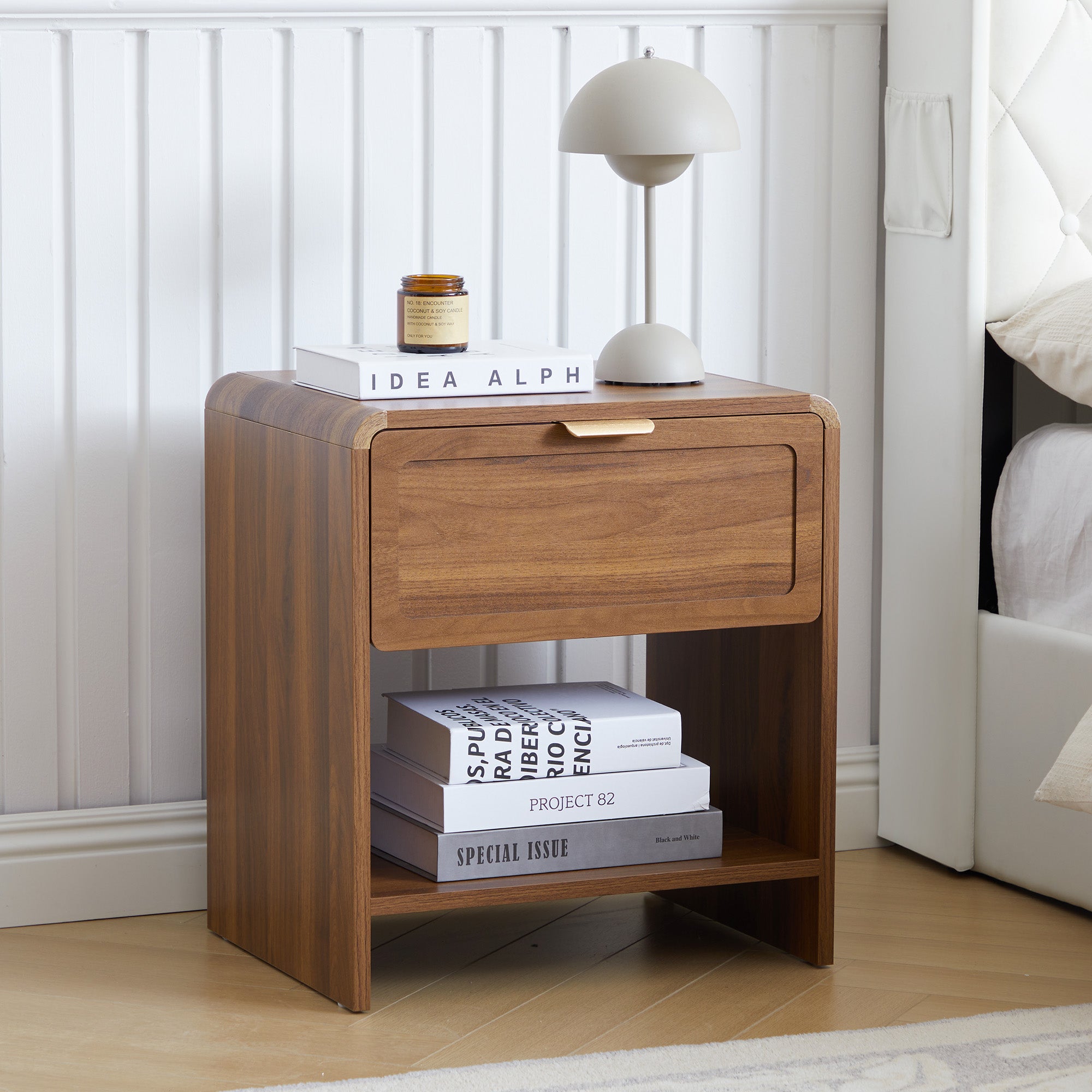 Wirrytor Farmhouse Natural Oak Fluted Nightstands, Mid-Century Chic End Table with Drawer and Open Shelf Storage, Curved Edge Bedside Table for Bedroom Living Room