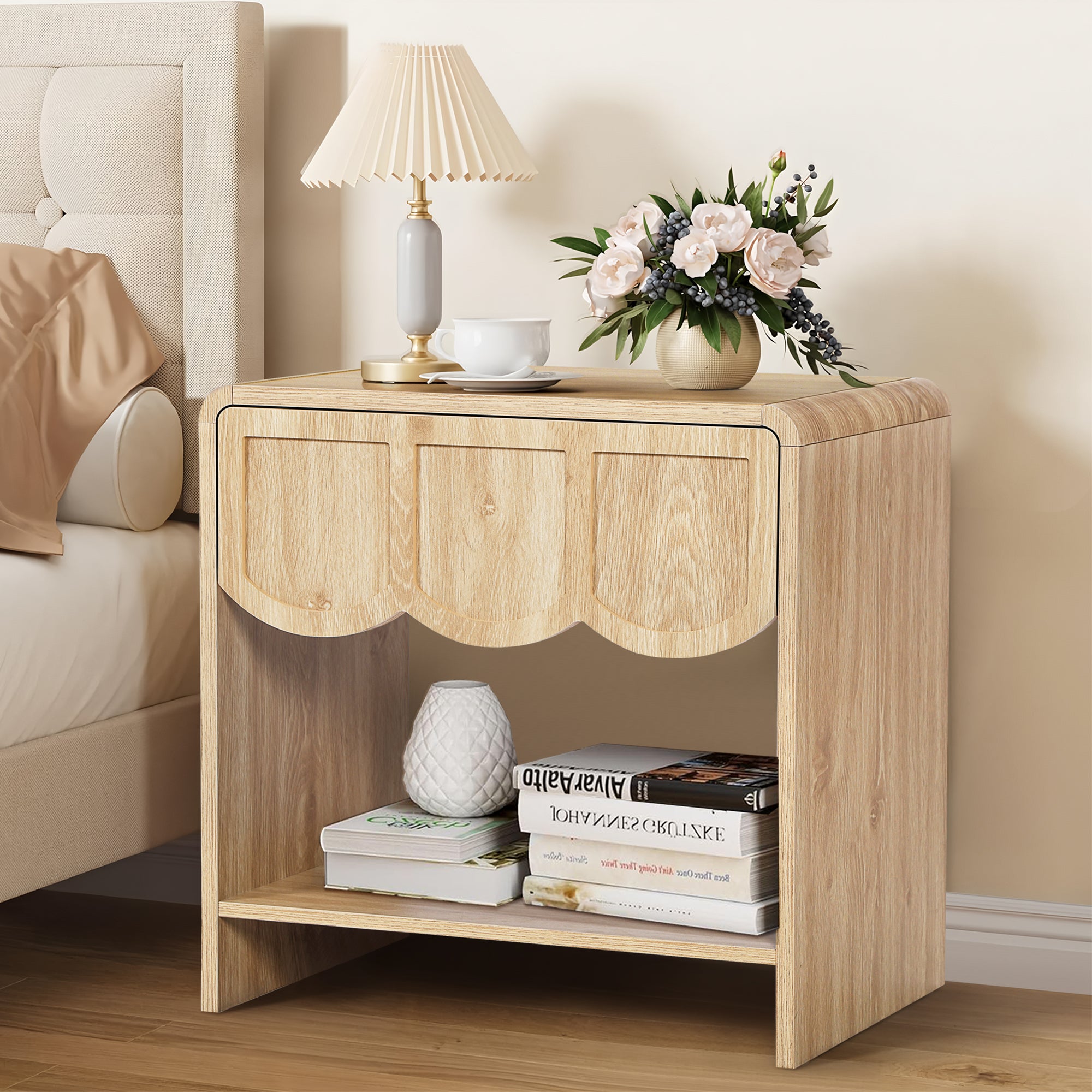 Wirrytor Farmhouse Natural Oak Fluted Nightstands, Mid-Century Chic End Table with Drawer and Open Shelf Storage, Curved Edge Bedside Table for Bedroom Living Room