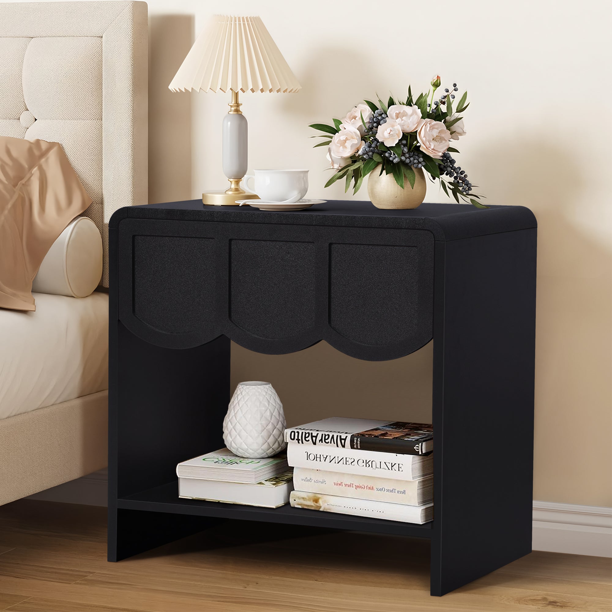 Wirrytor Farmhouse Natural Oak Fluted Nightstands, Mid-Century Chic End Table with Drawer and Open Shelf Storage, Curved Edge Bedside Table for Bedroom Living Room