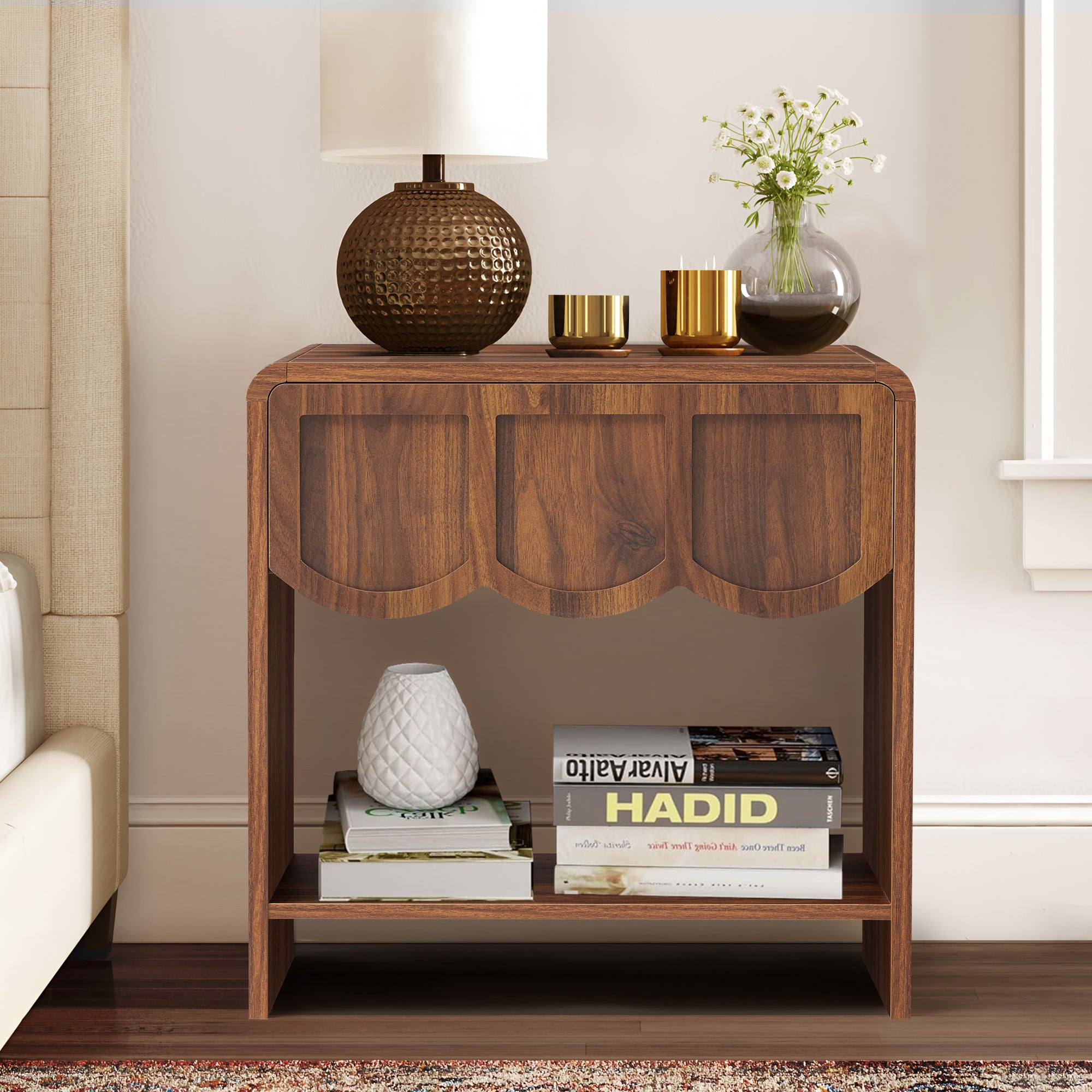 Wirrytor Farmhouse Natural Oak Fluted Nightstands, Mid-Century Chic End Table with Drawer and Open Shelf Storage, Curved Edge Bedside Table for Bedroom Living Room