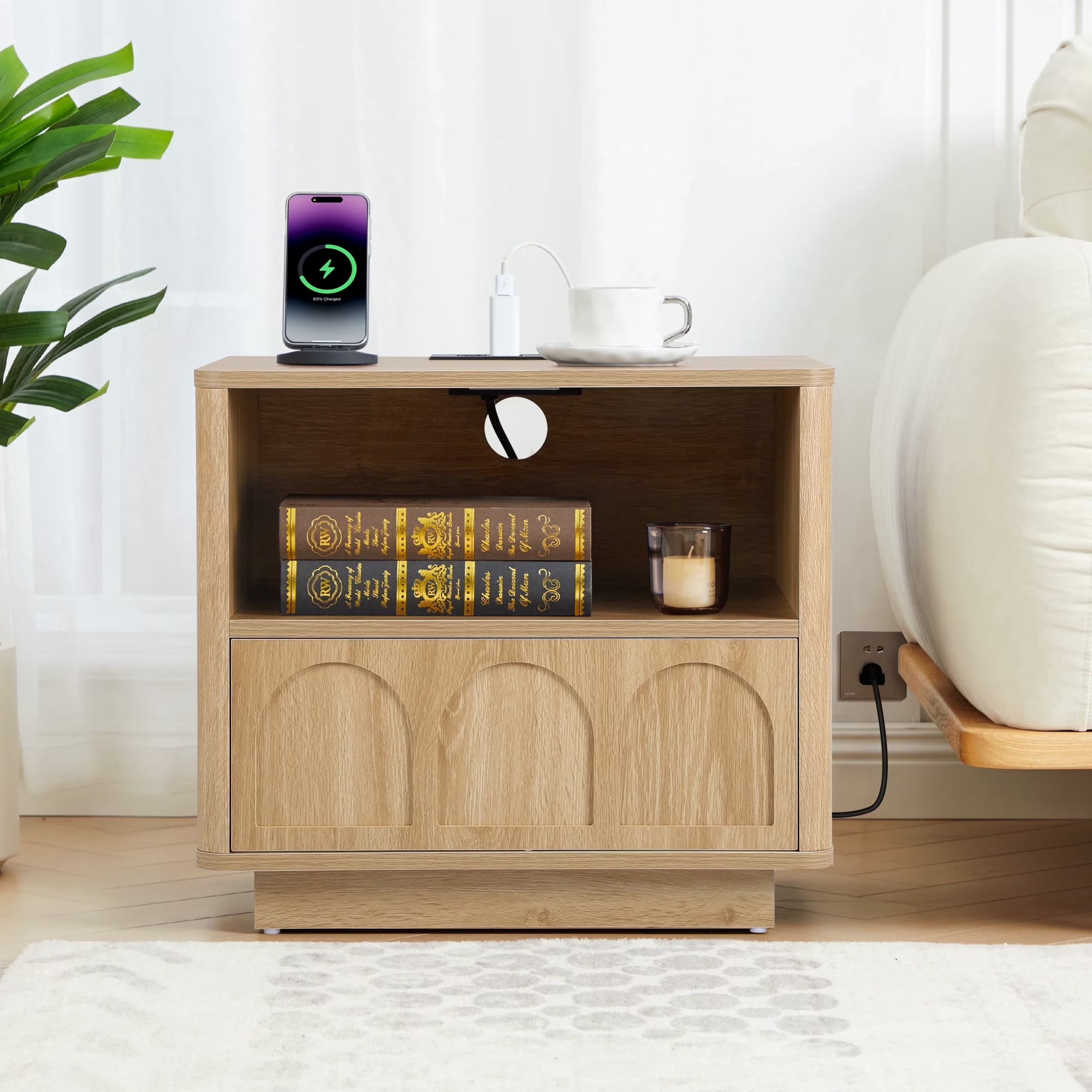 Wirrytor Nightstand, Fluted Bed Side Table with Charging Station, Modern End Side Table for Bedroom Furniture Living Room Sofa, Night Stand with Storage Drawers and Large Open Shelf, oak
