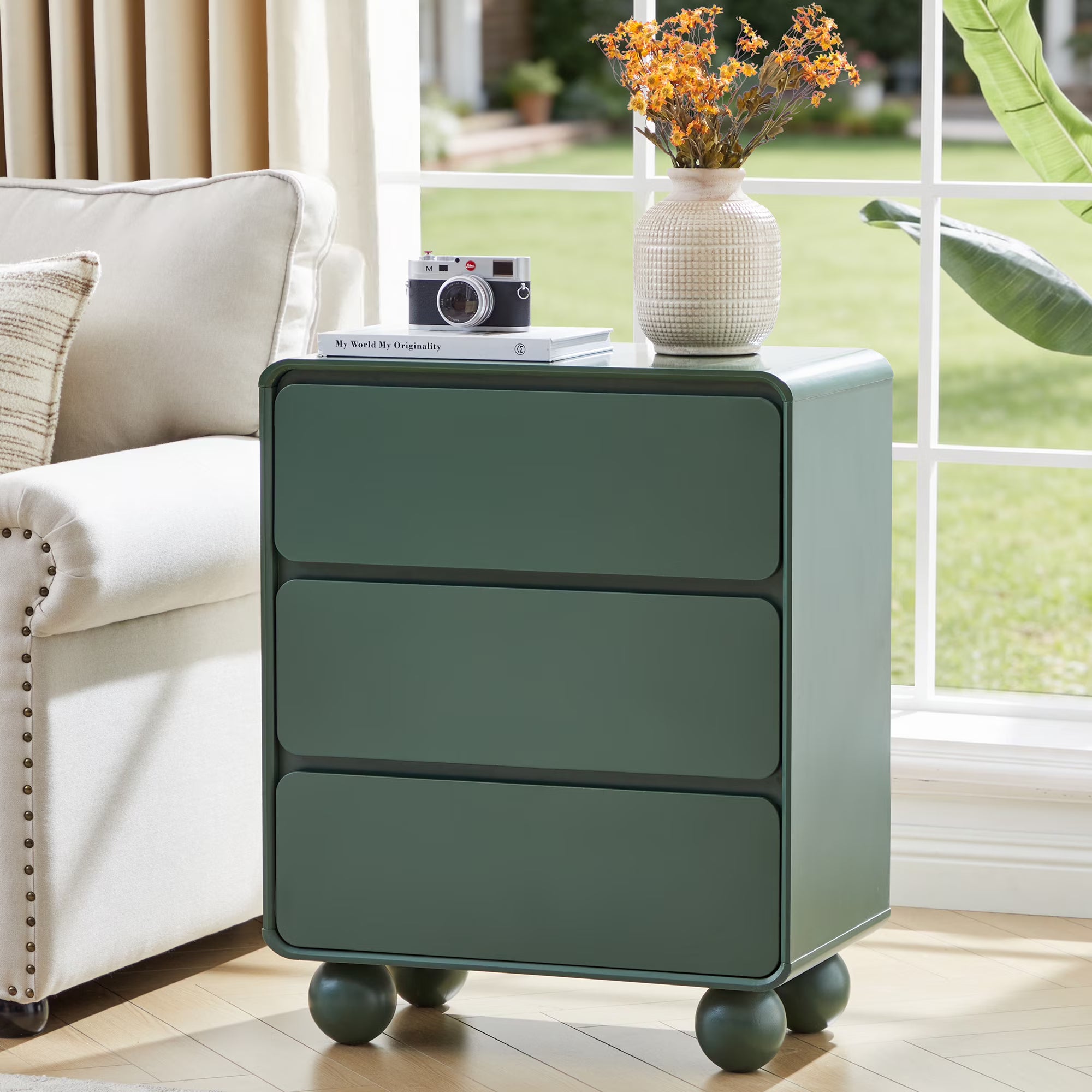 Wirrytor Green 3-Drawer Curved Edge Nightstand, Modern Bedside Table With Ball Legs, Accent End Table For Bedroom Living Room Kids Room